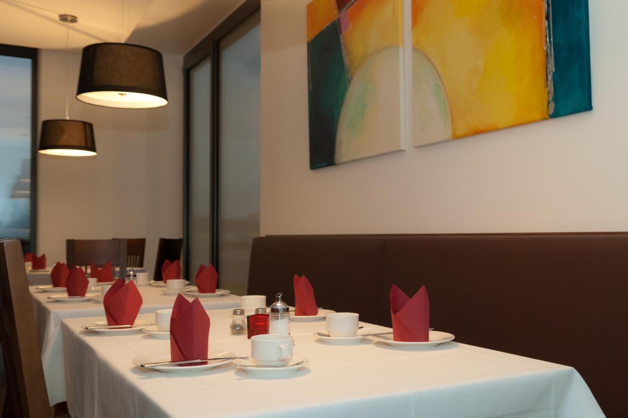 Hotel Sentio Vohringen  Bagian luar foto